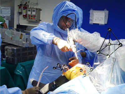Robot Assisted Surgery by Dr. Ayn Rajani, Robotic Knee Replacement Surgeon in Mumbai