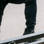 knee cracking sound